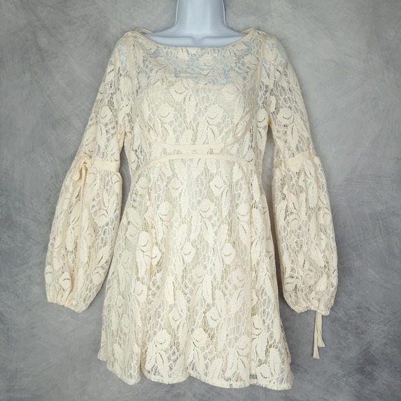 Free People Dresses & Skirts - Free People Dress Womens 0 Lace Boho Peasant Long Sleeve Mini Ruffle